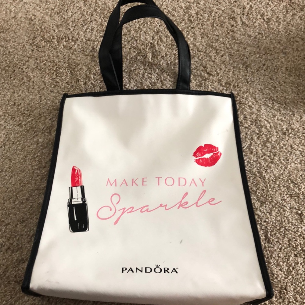 Pandora tote bag💛